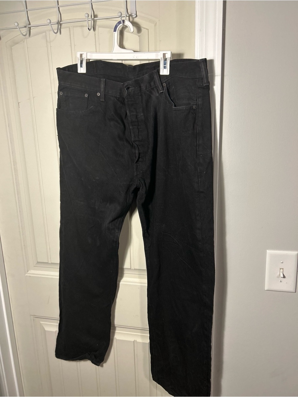 Levi Strauss and Co Men's black 501 straight jeans Size 42/34